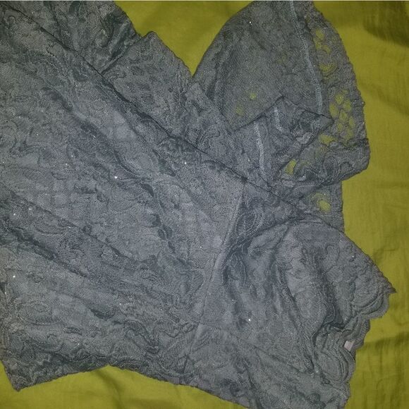 Elegant ball or wedding dress - Picture 8 of 8